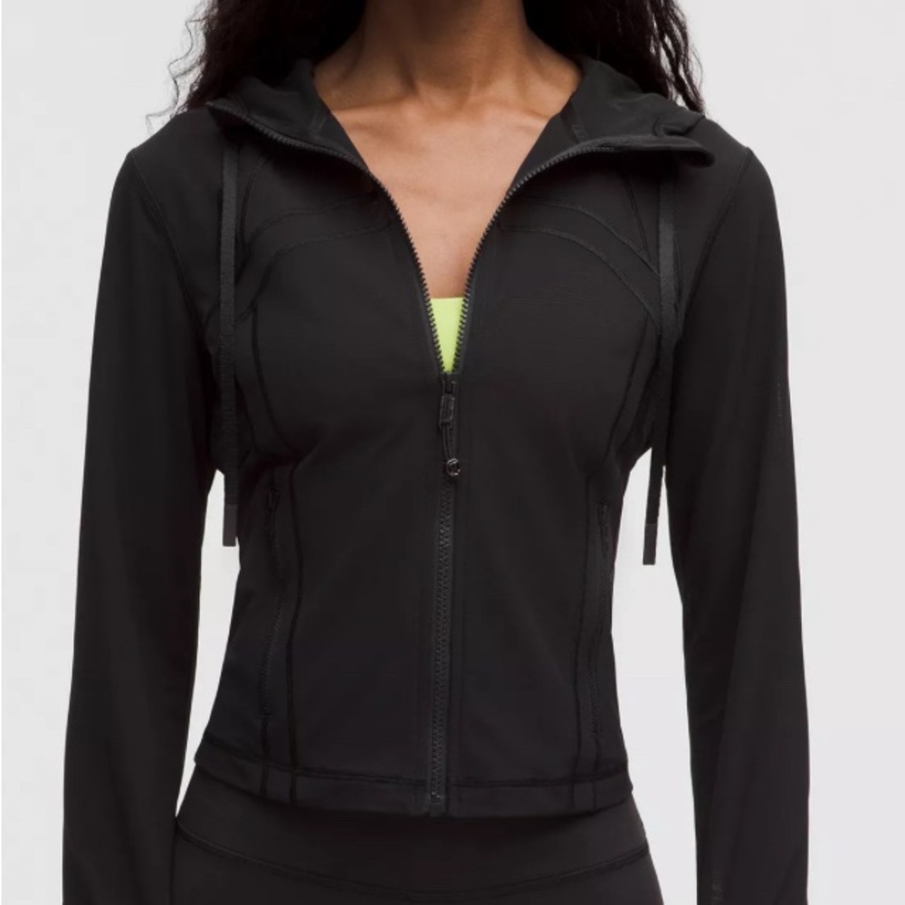 lululemon athletica Define Cropped Hooded Jacket *MESH* size 6